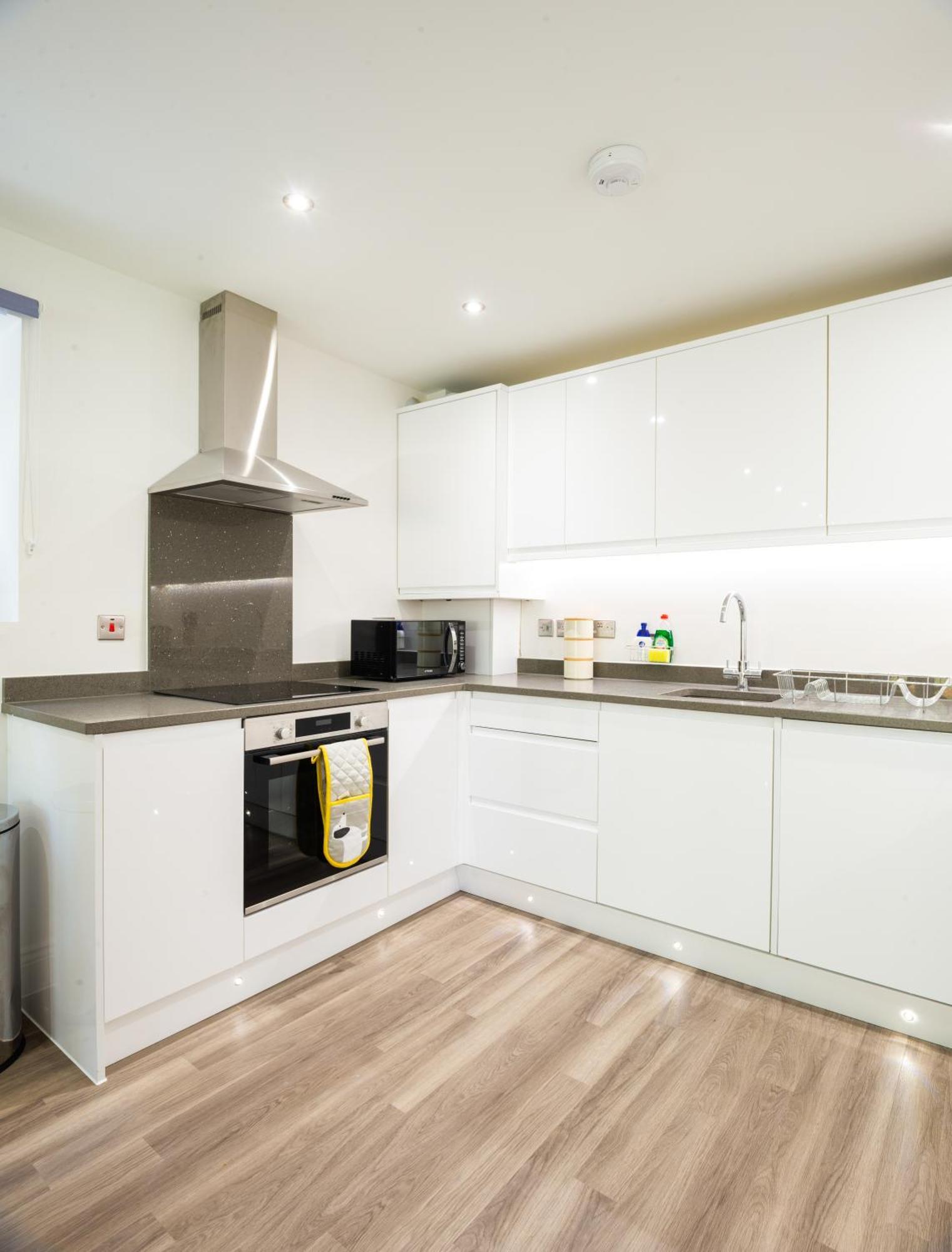 The 'Pinky' - Beautiful 1 Bed Apartment In Hatfield - Free Parking - Near Uni & Business Park - Big Savings On Long Stays Hatfield (Hertfordshire) Exterior foto